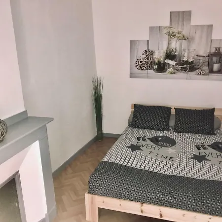 Proche Cite Medievale 4 Pers *